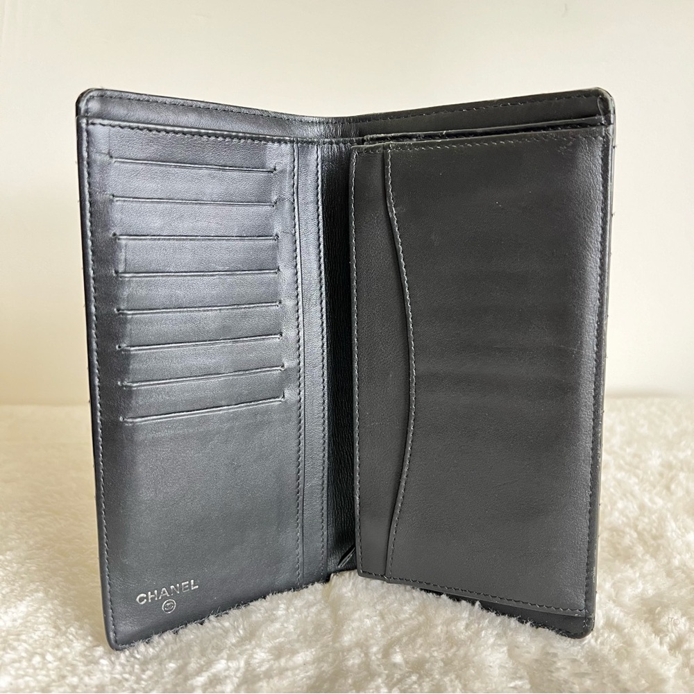 Chanel Classic Long Flap Wallet in Black Quilted Patent Leather - Picture 9 of 15